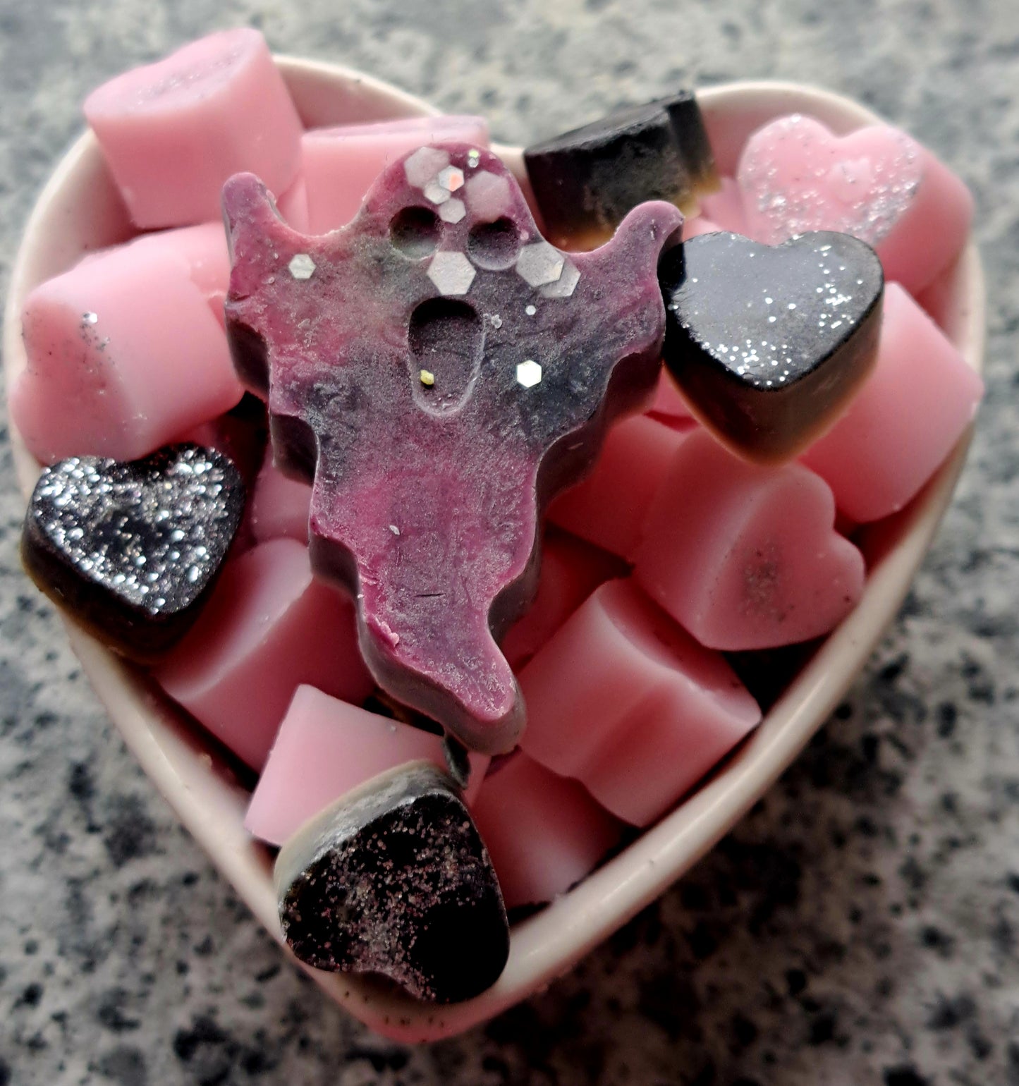 Willow's Brew X30 small hearts, including X1 spooktacular shape.