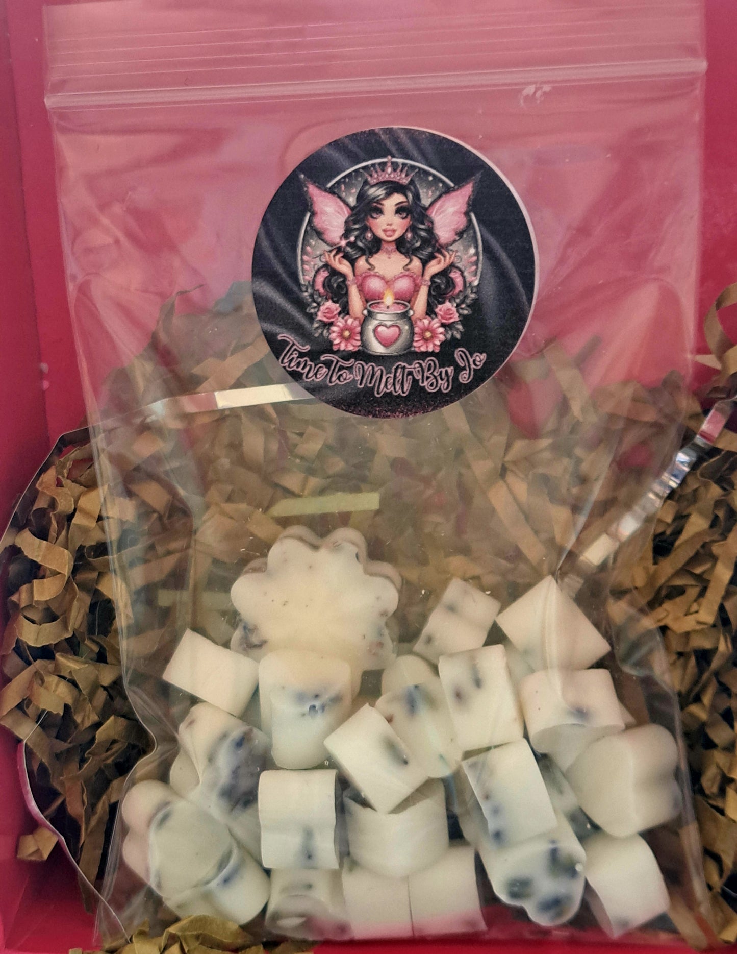 Botanical Lavender and Vanilla X30 small hearts, including X1 flower