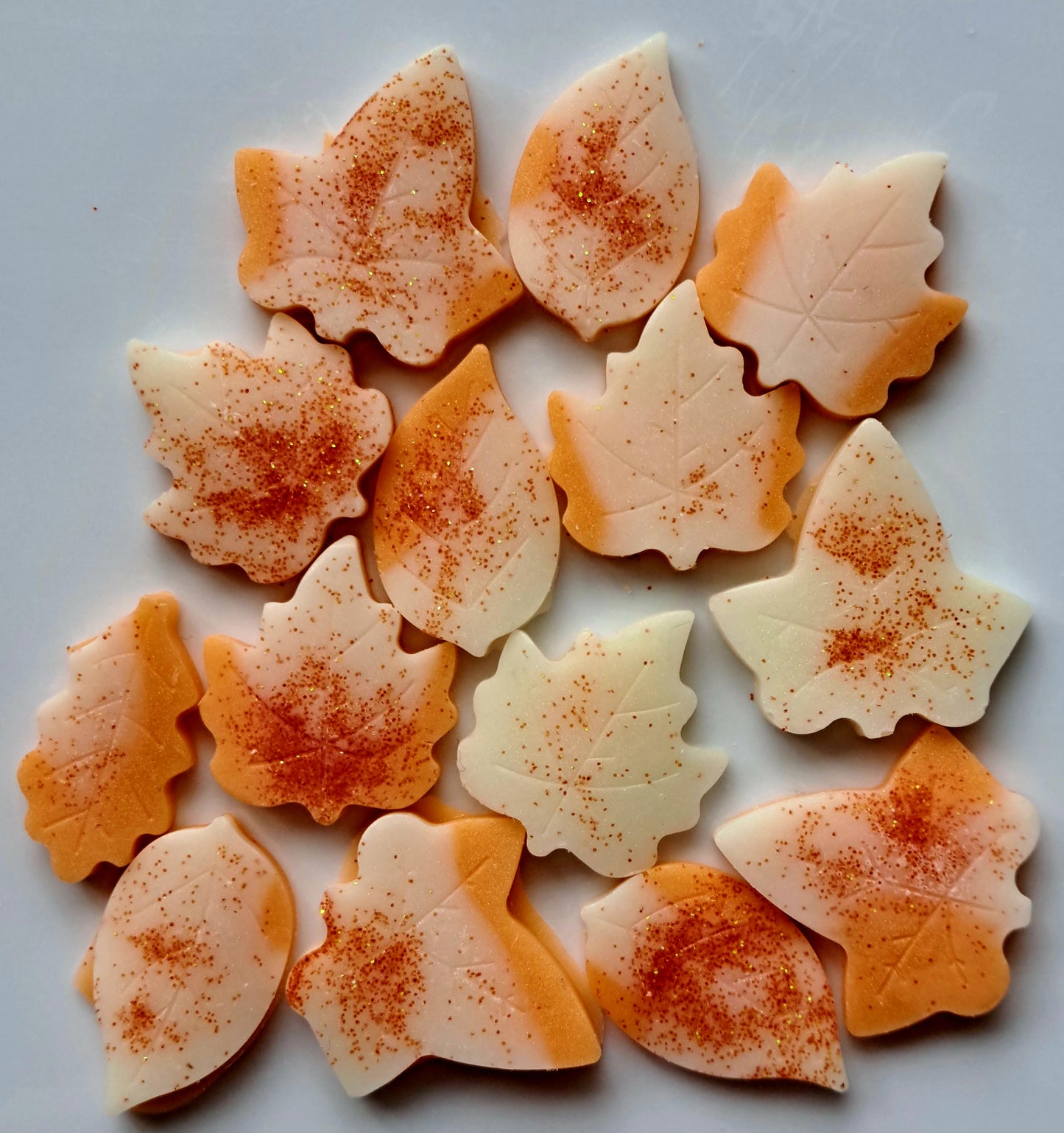 Pumpkin Cream Crumble X30 delightful small hearts, including X5 delicate autumn leaves and a bonus pumpkin 🎃