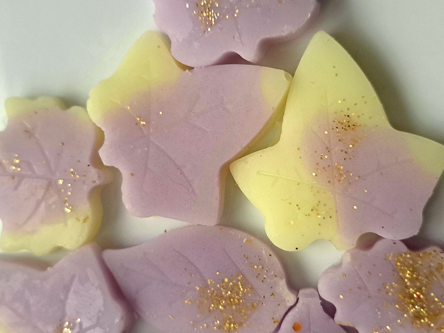 Autumn Raspberry and Amber Rose X50gs of small hearts and various autumn leaves 🍂 🍁