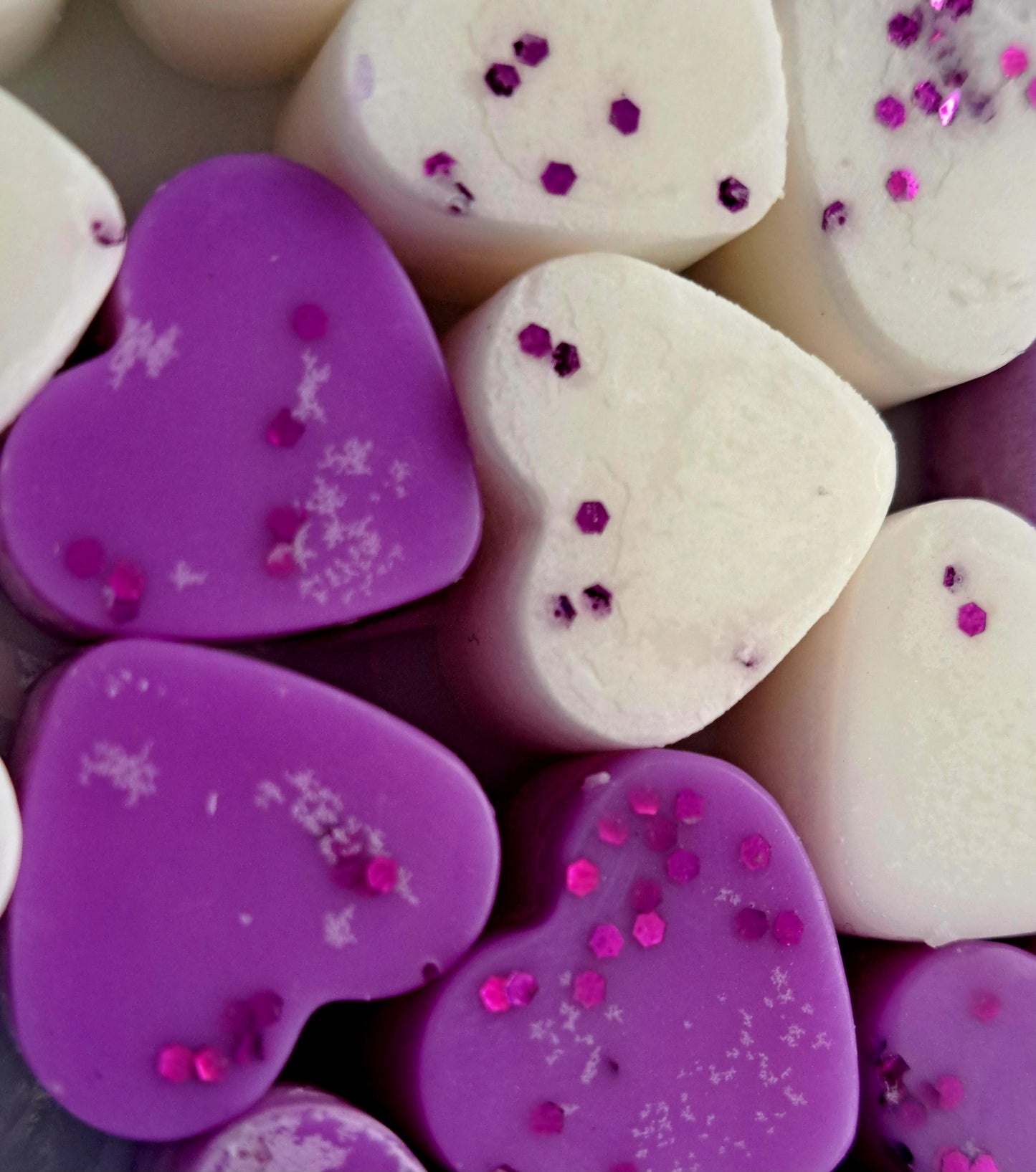 Berry Crumble X30 delightful small hearts, including X5 delicate autumn leaves π and a bonus pumpkin