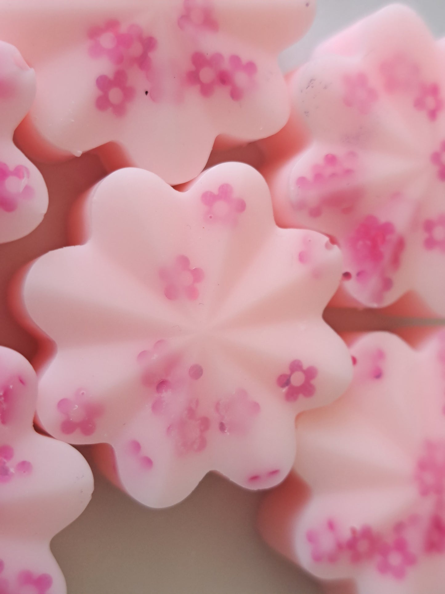Cherry Blossom X30 small hearts, including X1 flower