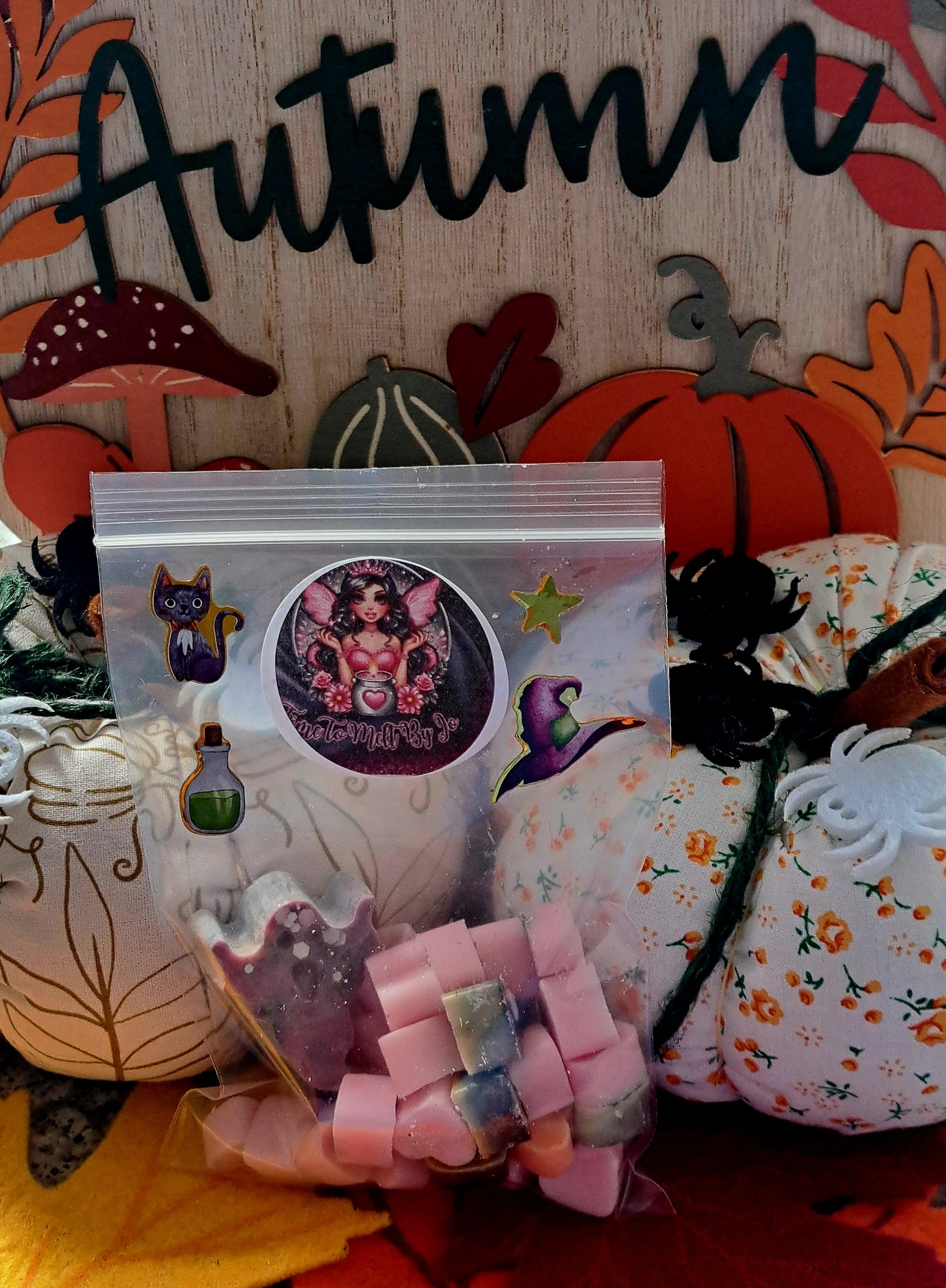 Willow's Brew X30 small hearts, including X1 spooktacular shape.