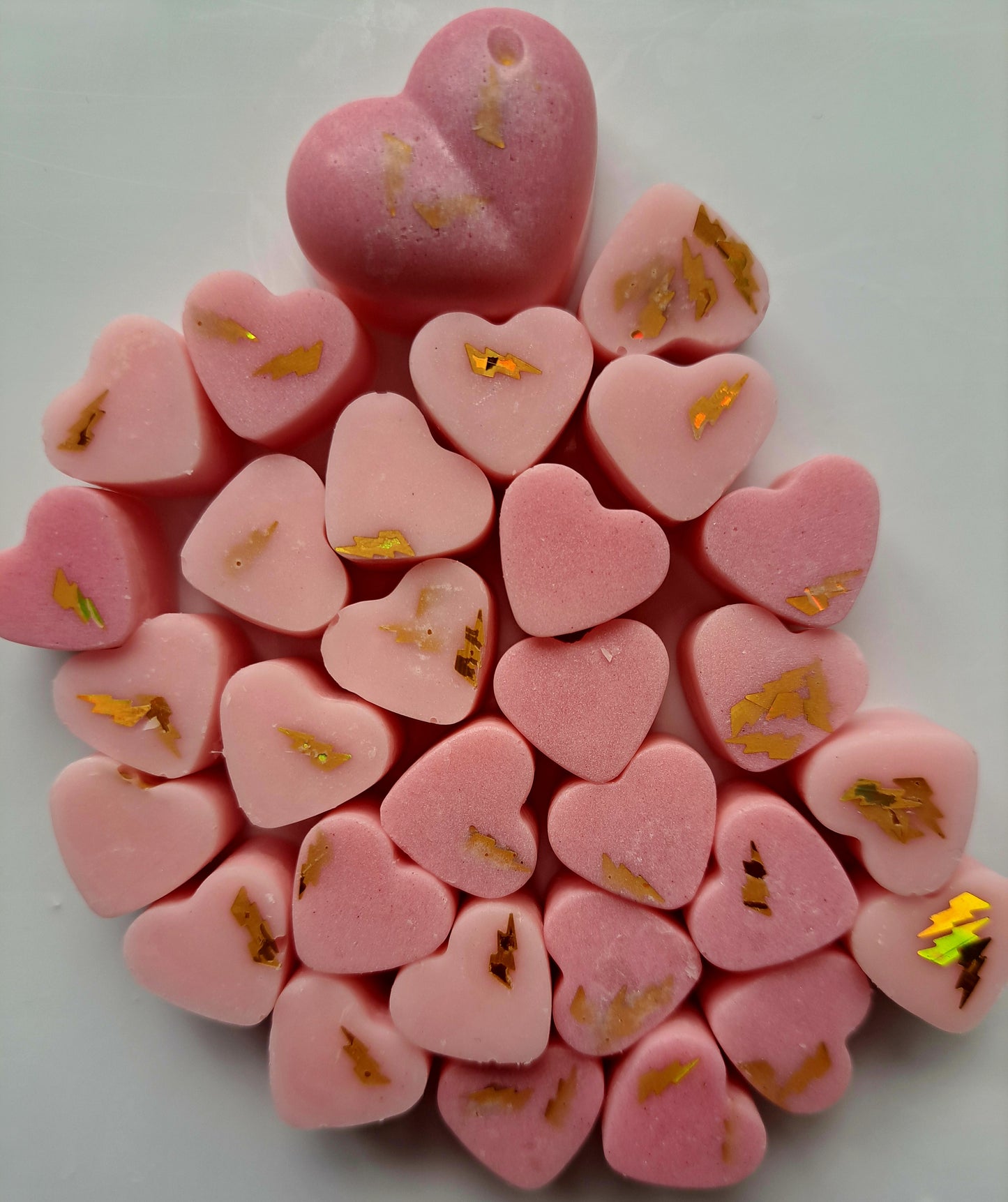 J’Adore Inspired X30 small hearts, including X1 medium heart 💕