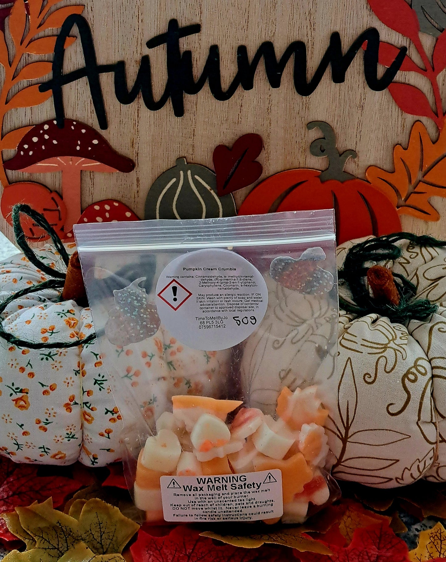 Pumpkin Cream Crumble X30 delightful small hearts, including X5 delicate autumn leaves and a bonus pumpkin 🎃