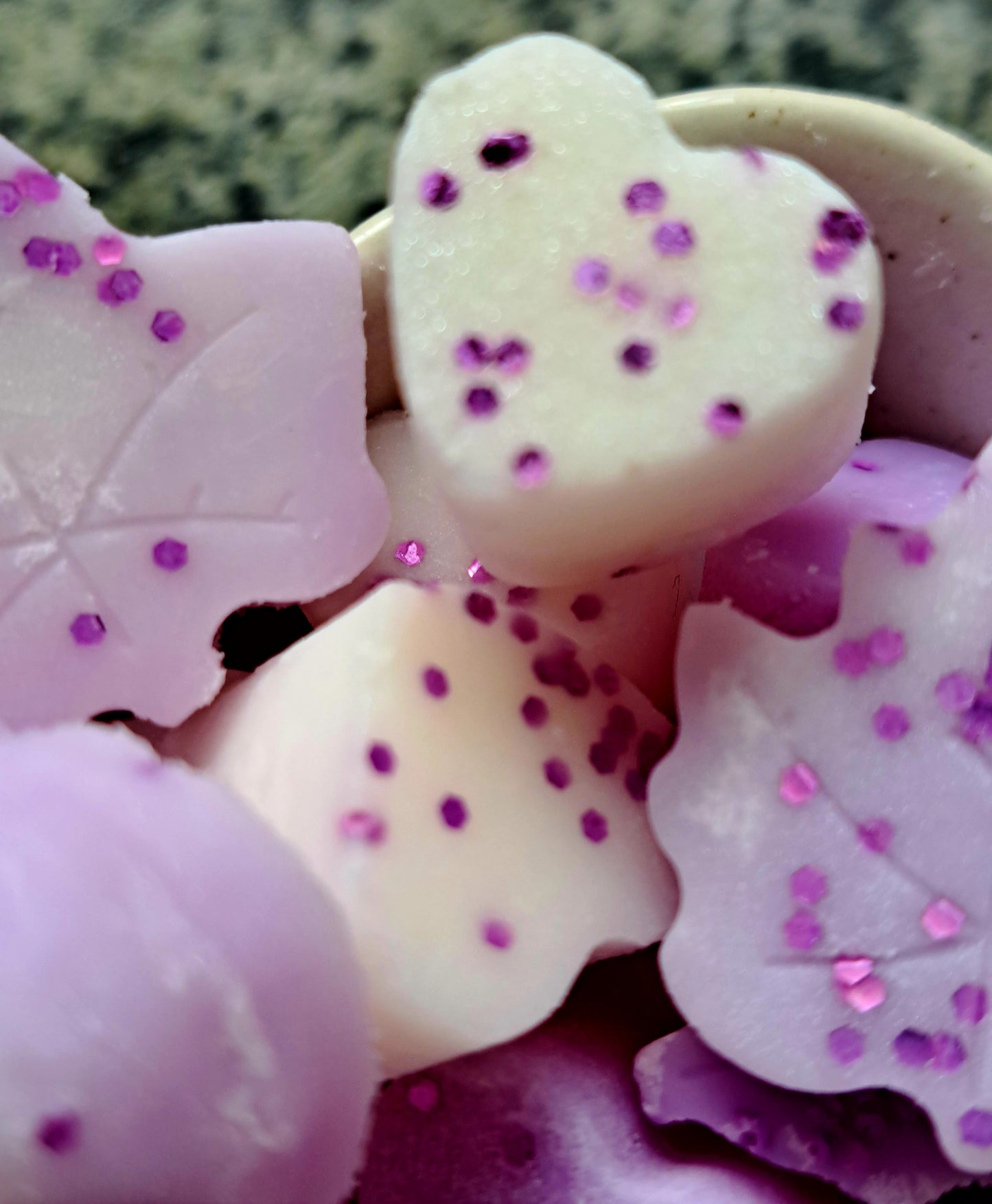 Berry Crumble X30 delightful small hearts, including X5 delicate autumn leaves π and a bonus pumpkin