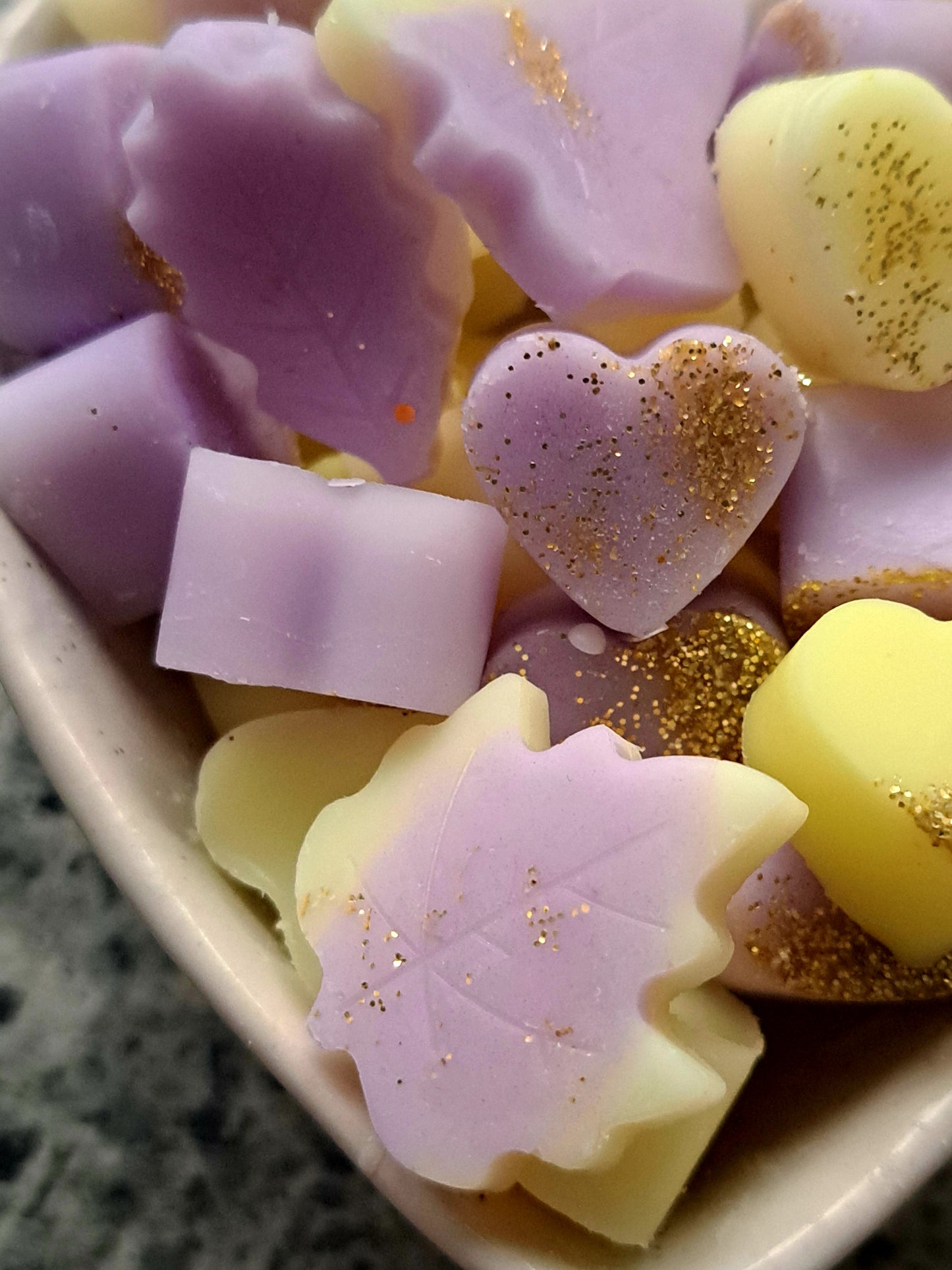 Autumn Raspberry and Amber Rose X50gs of small hearts and various autumn leaves 🍂 🍁