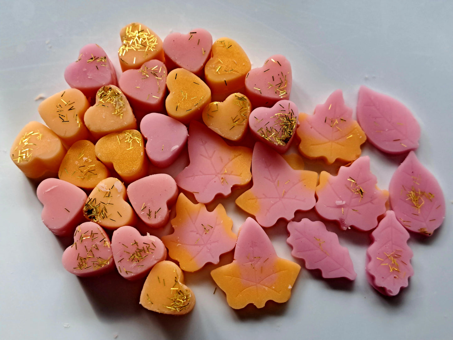 Cinnamon Musk X30 small hearts,including X5 delicate autumn leaves 🍂 and a bonus pumpkin 🎃