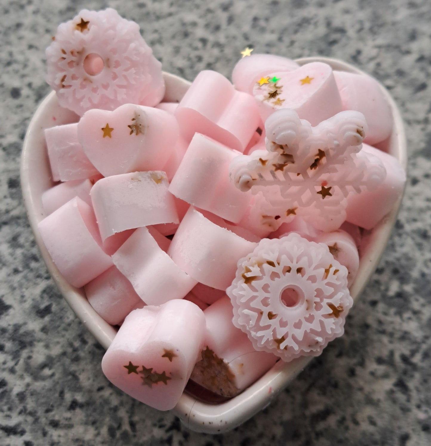 Winter Dusk X30 small hearts, including X5 delicate snowflakes ❄️