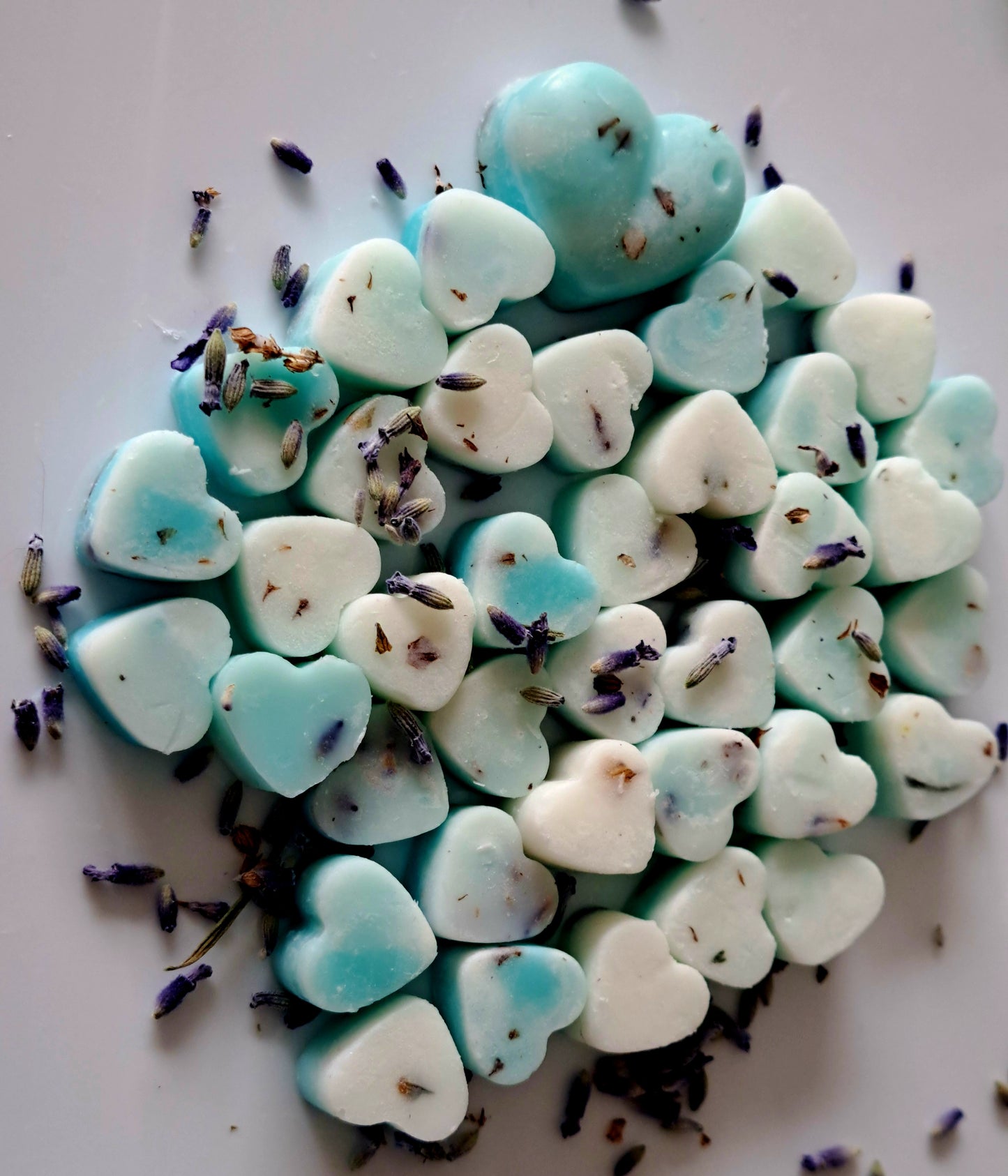 Botanical Tranquil Me Time X30 small hearts, including X1 medium heart