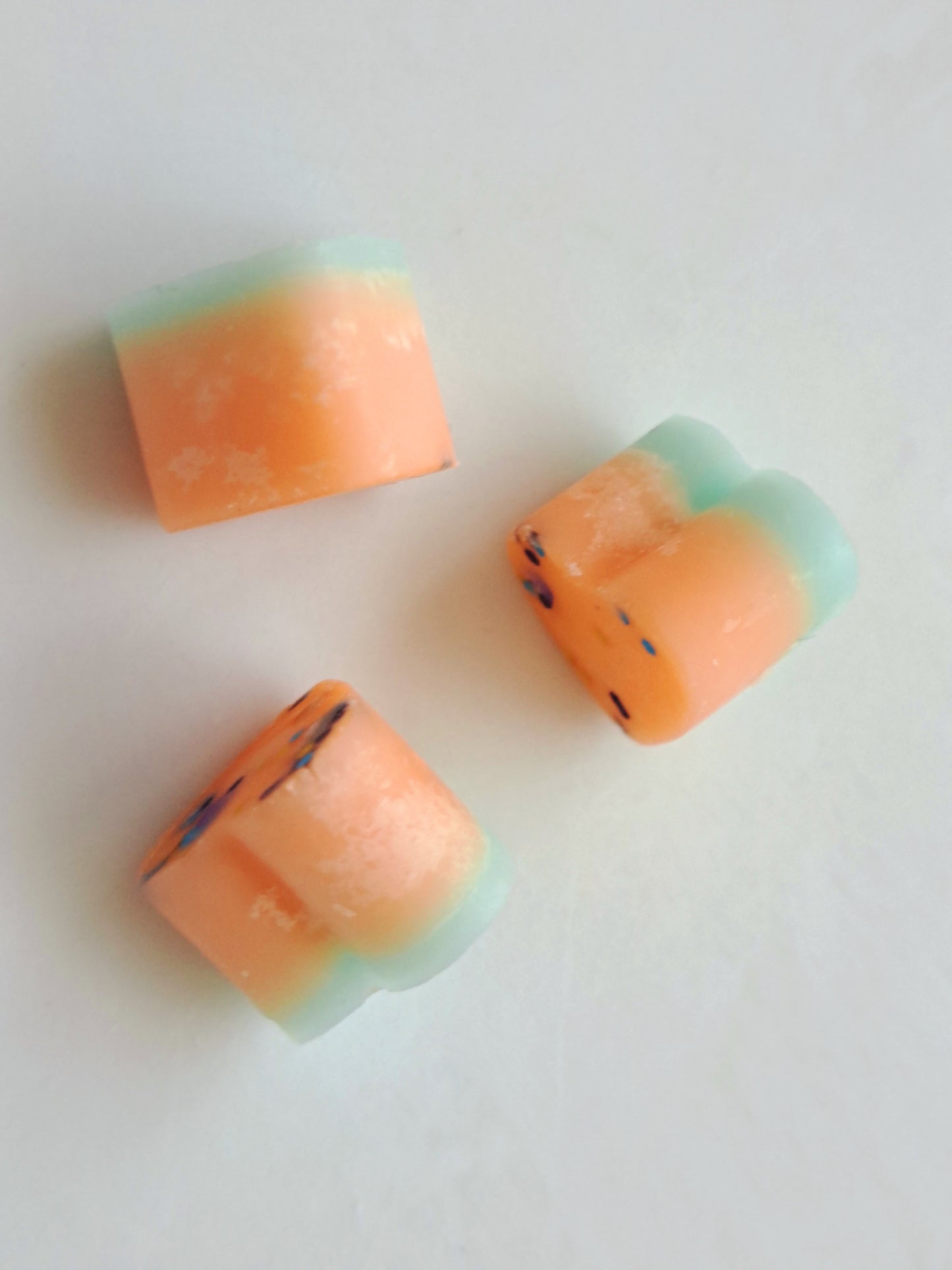 Orange Blossom Coastal Cypress(Mrs Hinch Vacay Vibes Inspired) X30 small hearts, including X1 bonus round waffle.