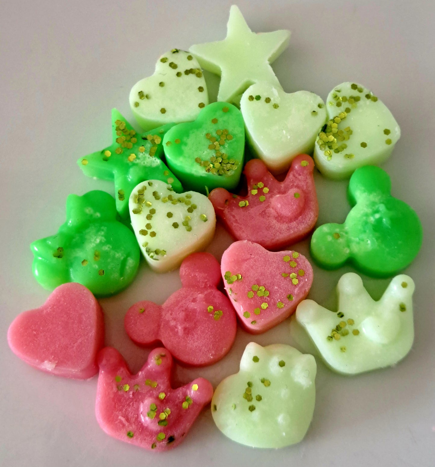 Melon Pop X50gs of Disney Inspired Shapes and small hearts 💕
