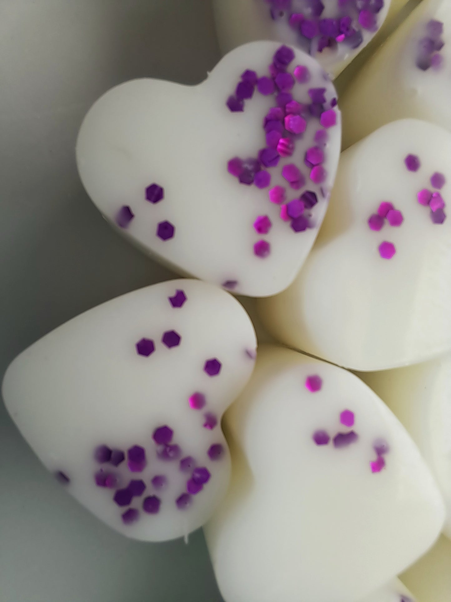 Berry Crumble X30 delightful small hearts, including X5 delicate autumn leaves π and a bonus pumpkin