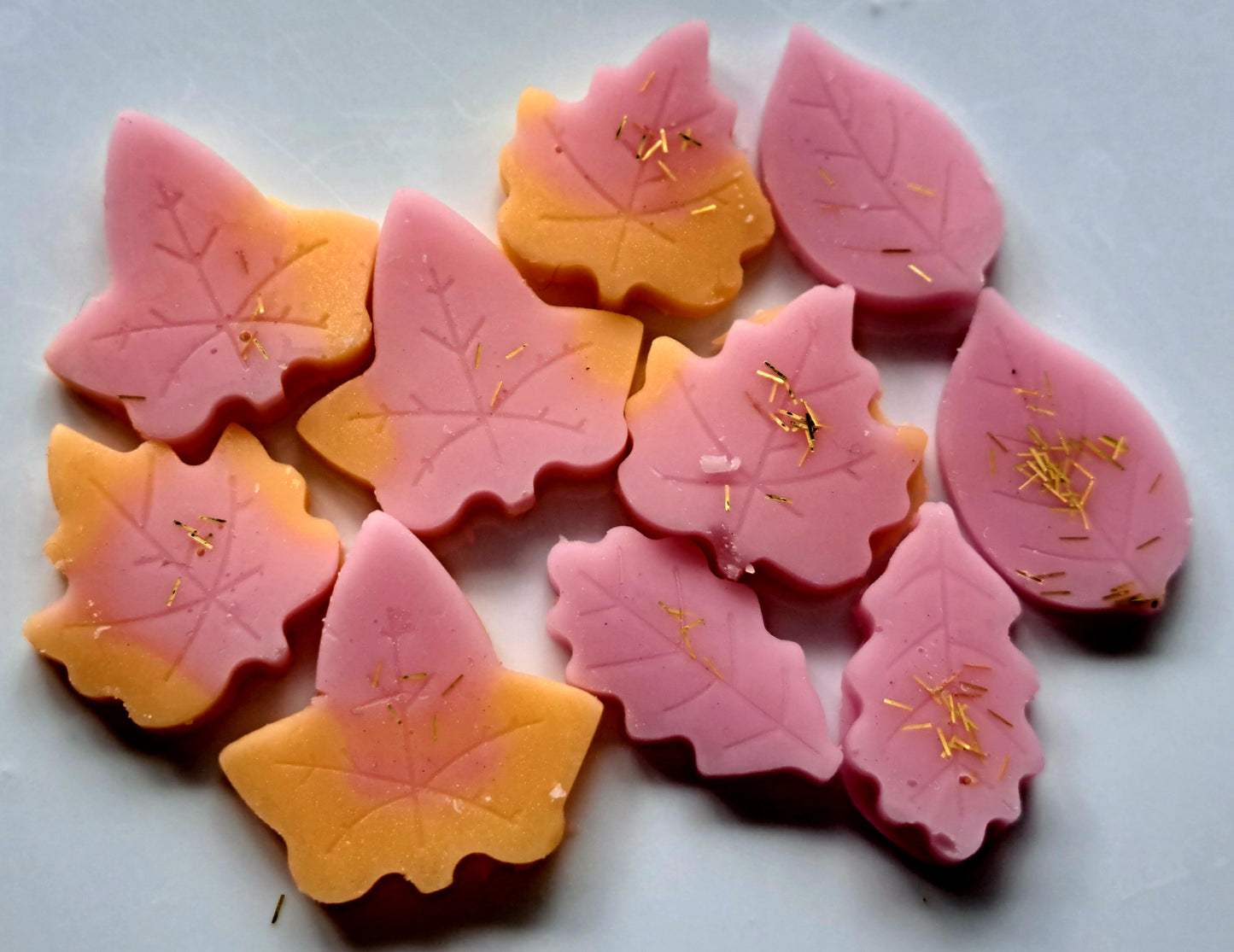 Cinnamon Musk X30 small hearts,including X5 delicate autumn leaves 🍂 and a bonus pumpkin 🎃