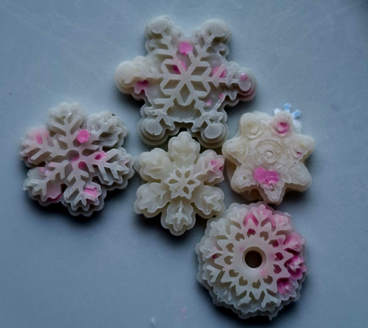 Snowflake ❄️ Whisper X30 small hearts, including X5 delicate snowflakes ❄️