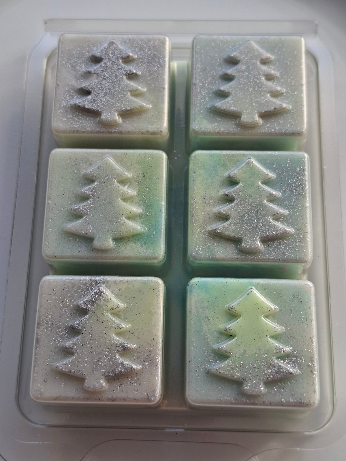 6-Cell Christmas Tree Clamshell