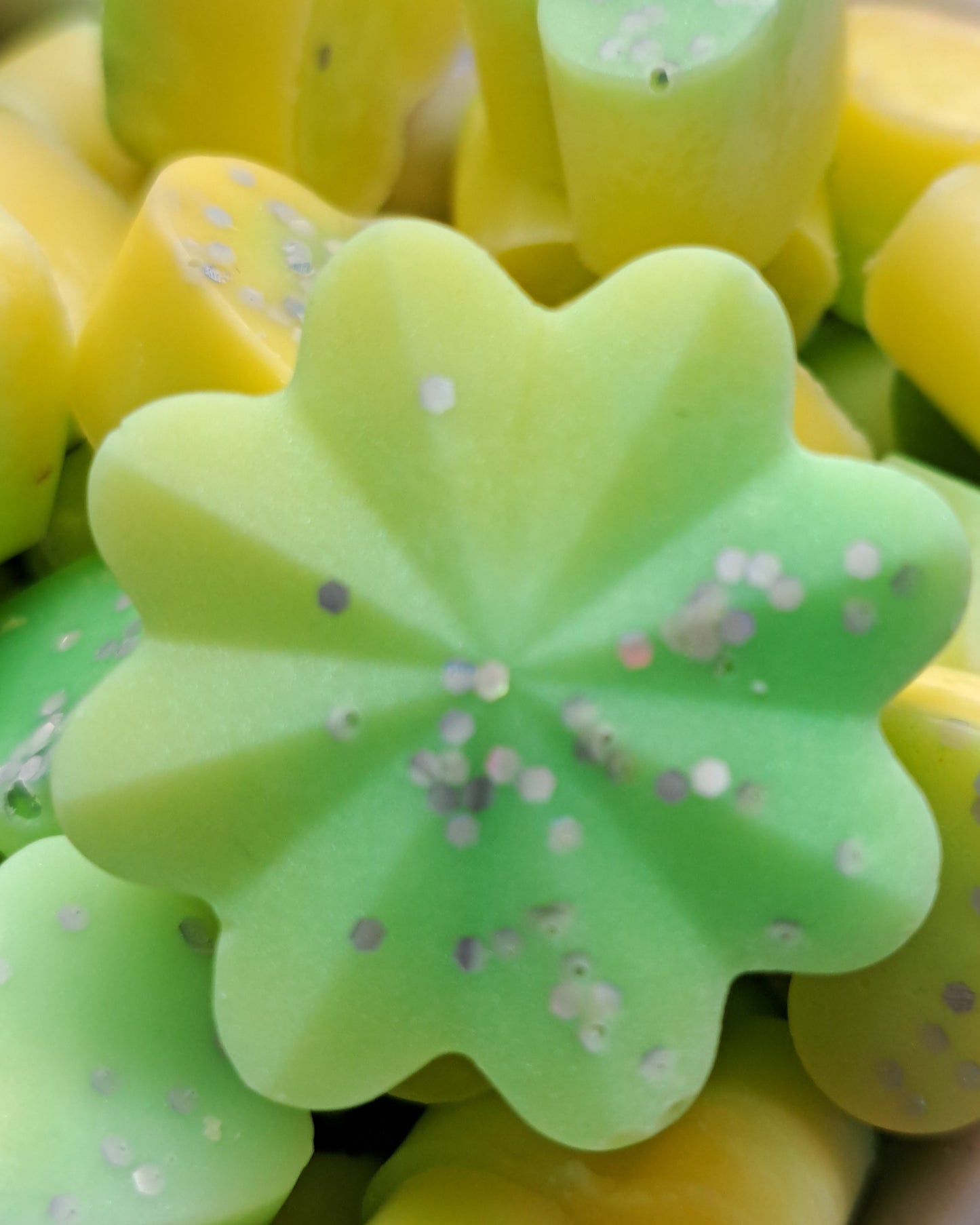 Flowers In My Hair X30 delightful small hearts, including X1 flower 🌼