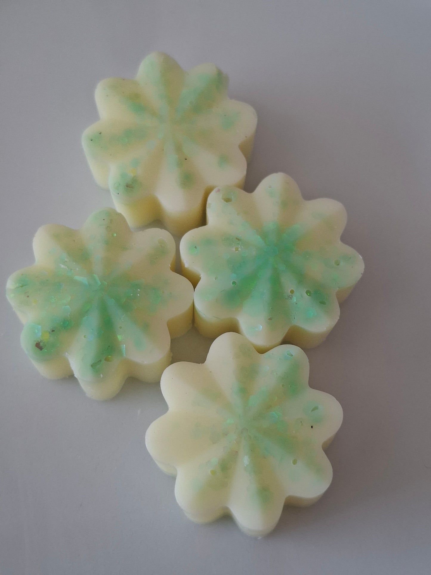 Citronellol Citrus Cocktail X30 small hearts, including X1 medium flower