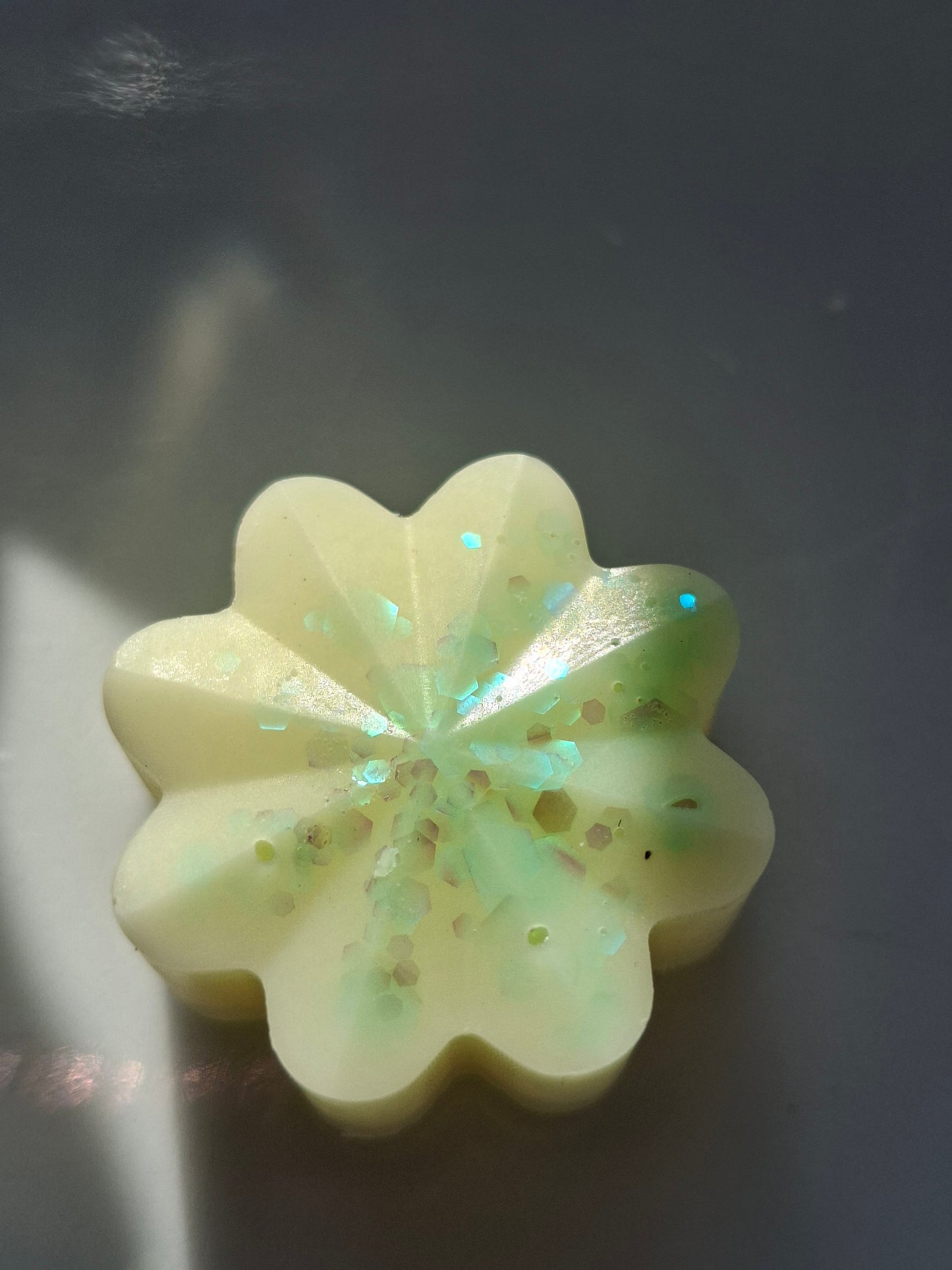 Citronellol Citrus Cocktail X30 small hearts, including X1 medium flower