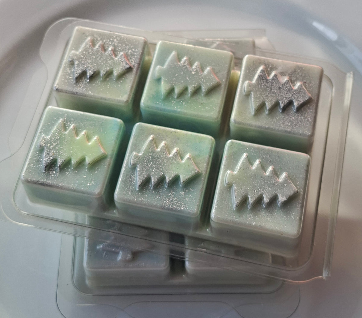 6-Cell Christmas Tree Clamshell