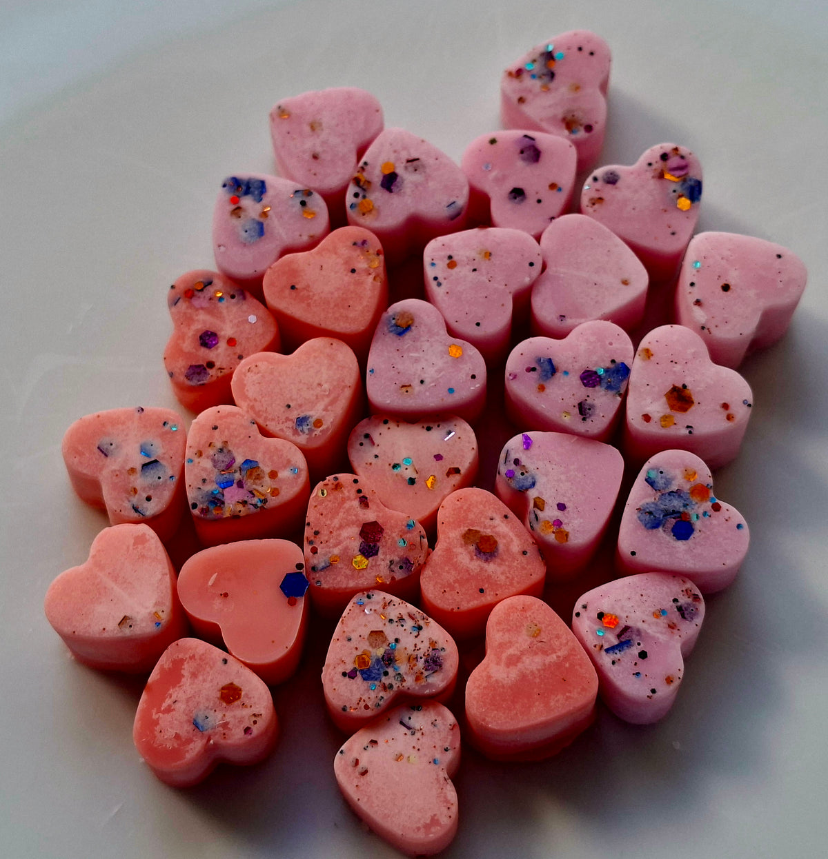 Festive Fig and Velvet Wood X30 small hearts, including X1 gold christmas star 🌟