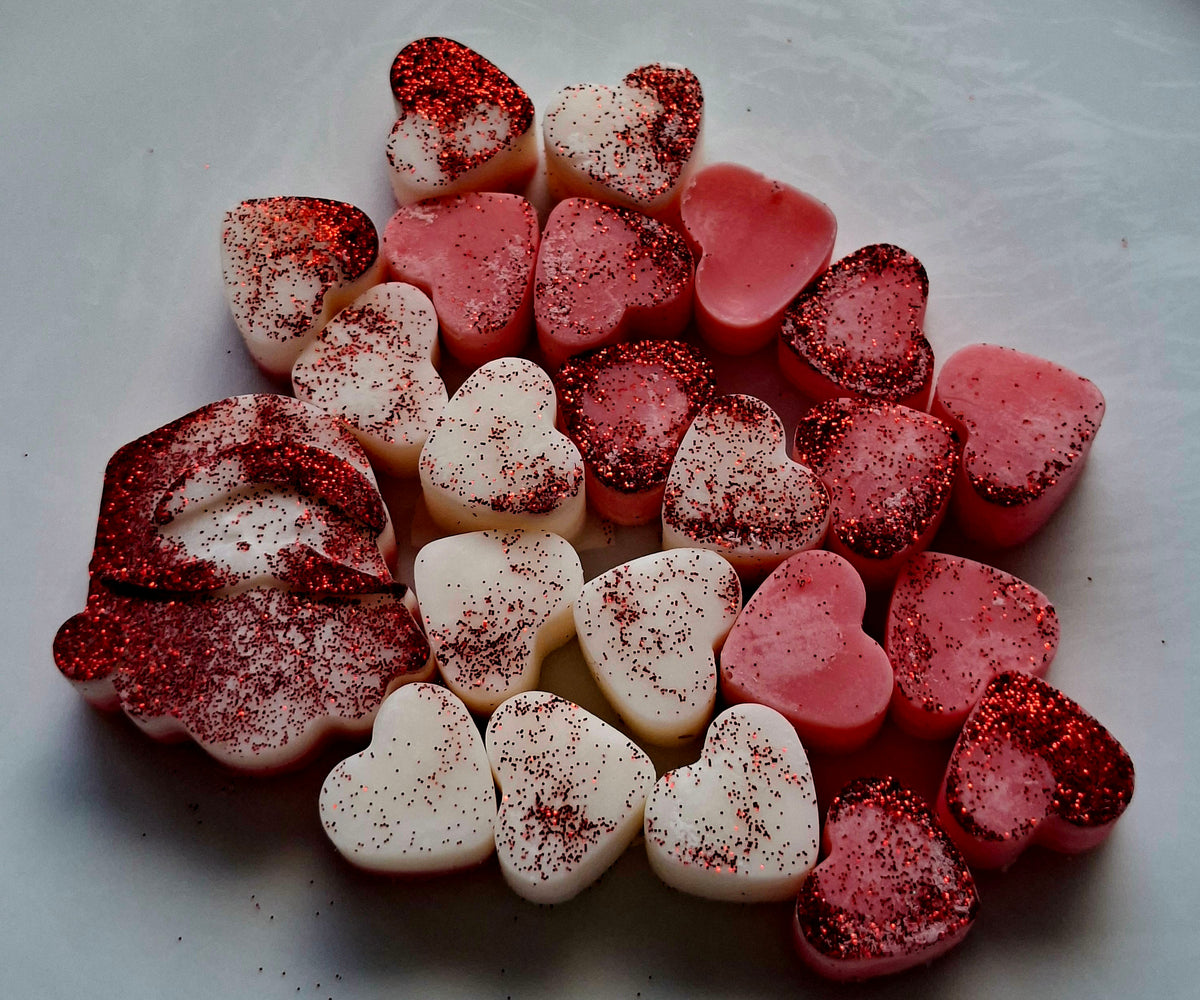 Candy Cane 🍬 Magic X30 small hearts, including X1 bonus christmas shape