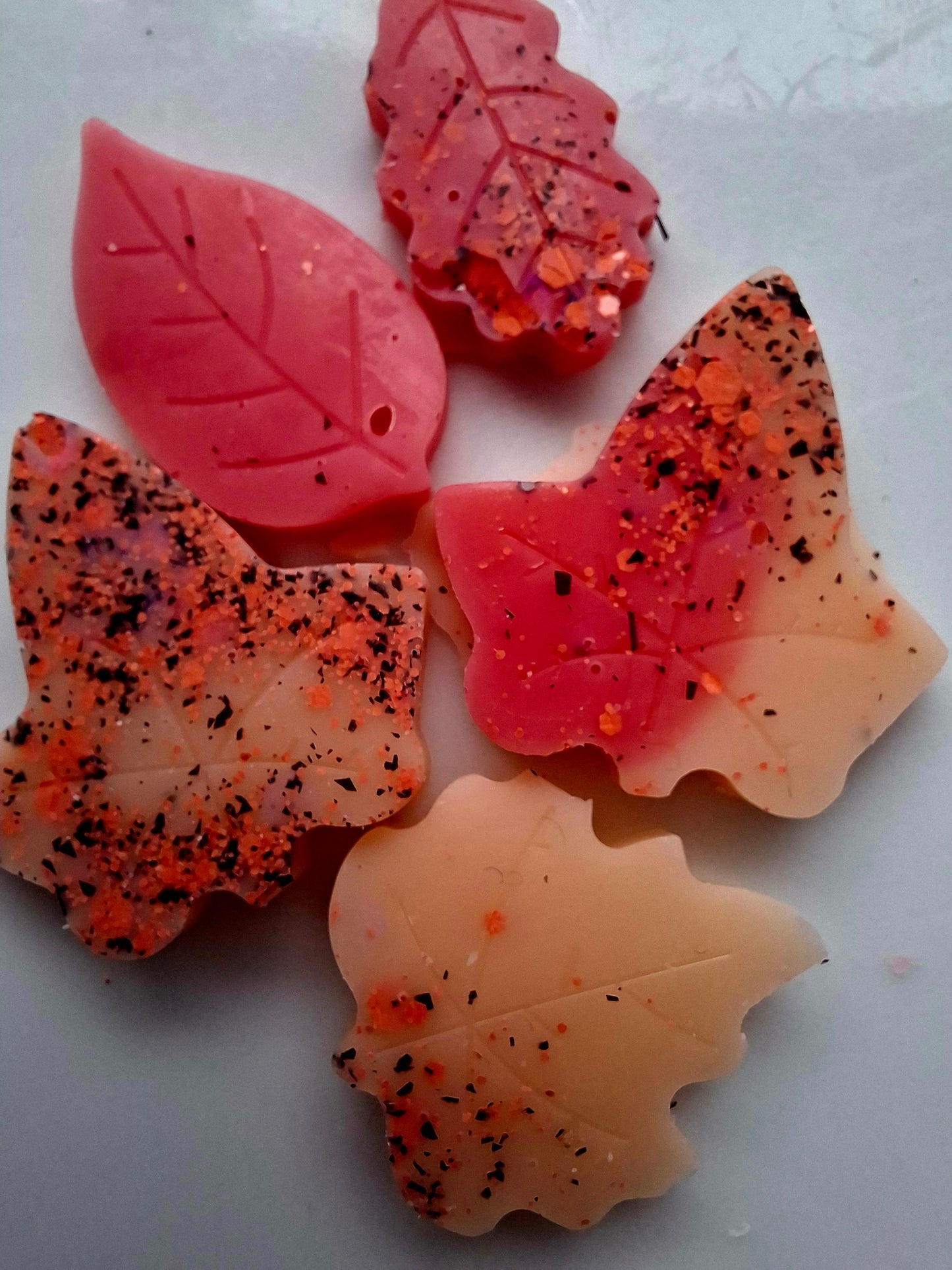 Limited Edition Smoke and Ember X30 small hearts,including X5 delicate autumn leaves 🍂 and a bonus pumpkin 🎃