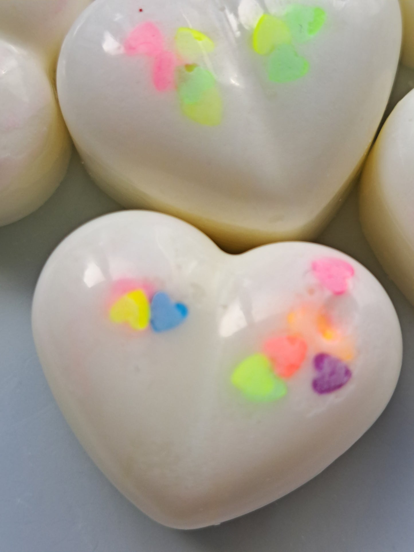 Bridgerton Inspired Practice Your Curtsey X50gs of various size hearts 💕 and flowers 💐