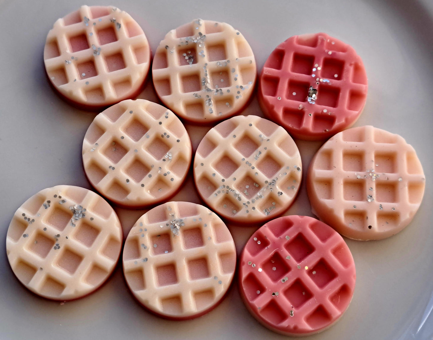 Rosey Wonderland (Mrs Hinch Inspired) X30 small hearts, including X1 medium waffle