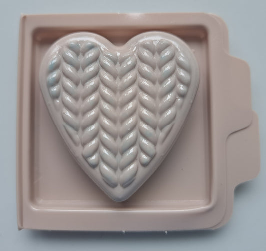 Mini Wool Clamshells