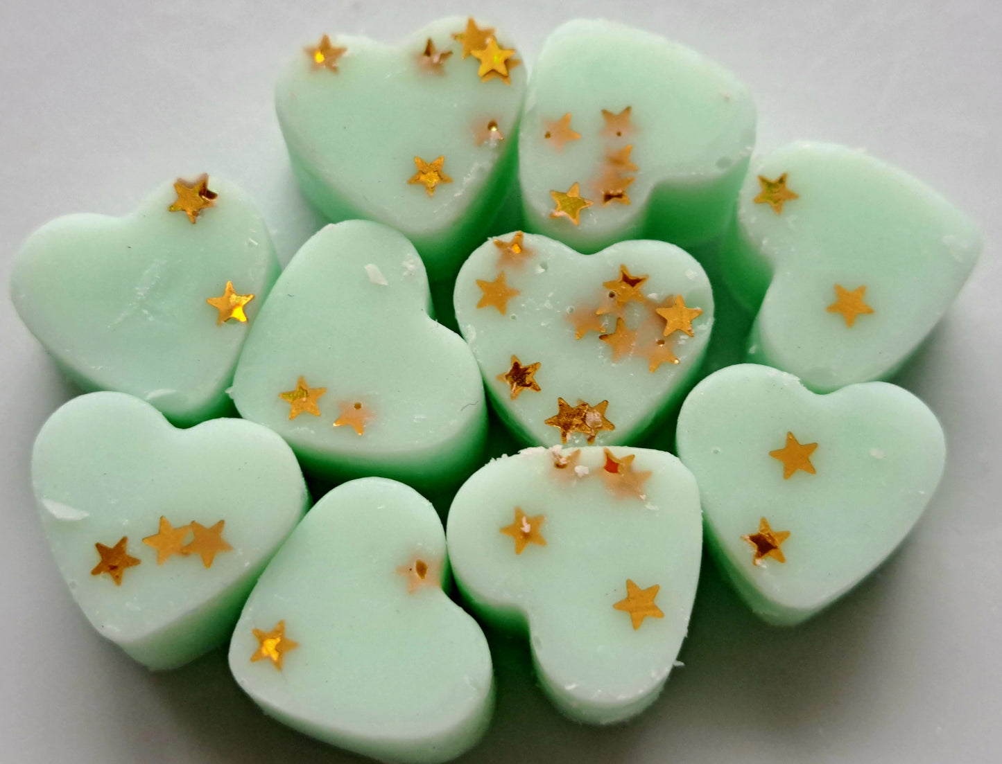 Spiced Pear and Musk X30 small hearts, including X1 medium heart