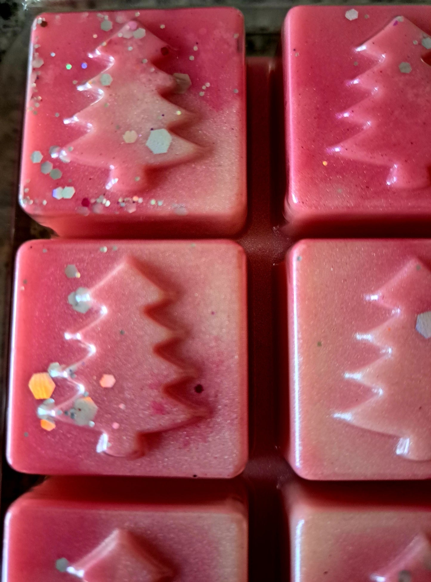 6 Cell Christmas Tree Clamshell Bar Rosey Wonderland (Mrs Hinch Inspired)
