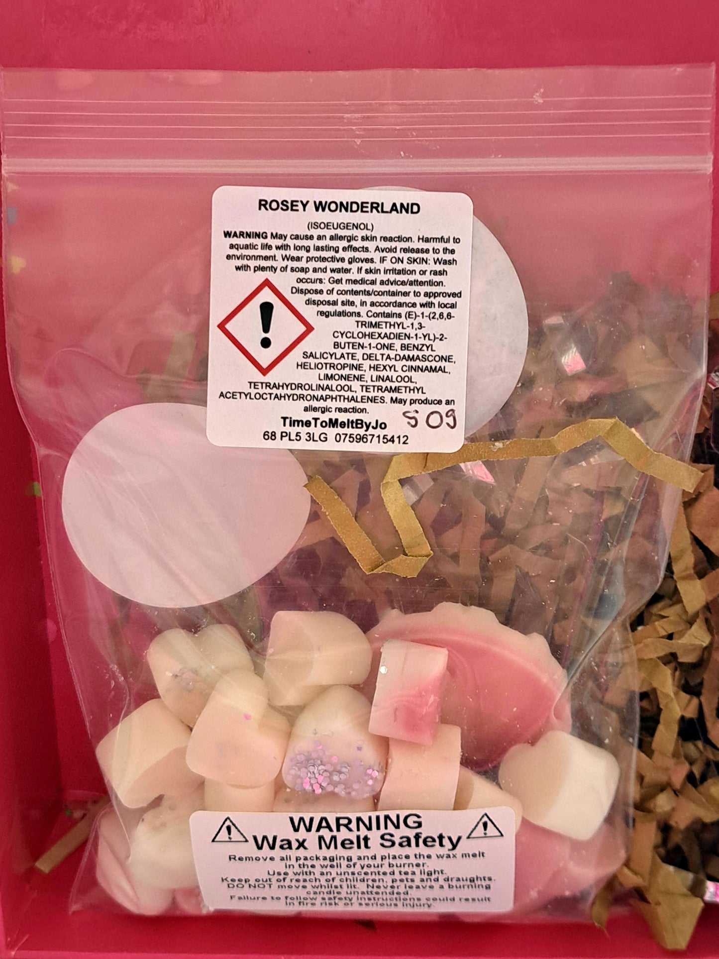 Rosey Wonderland (Mrs Hinch Inspired) X30 small hearts, including X1 medium waffle