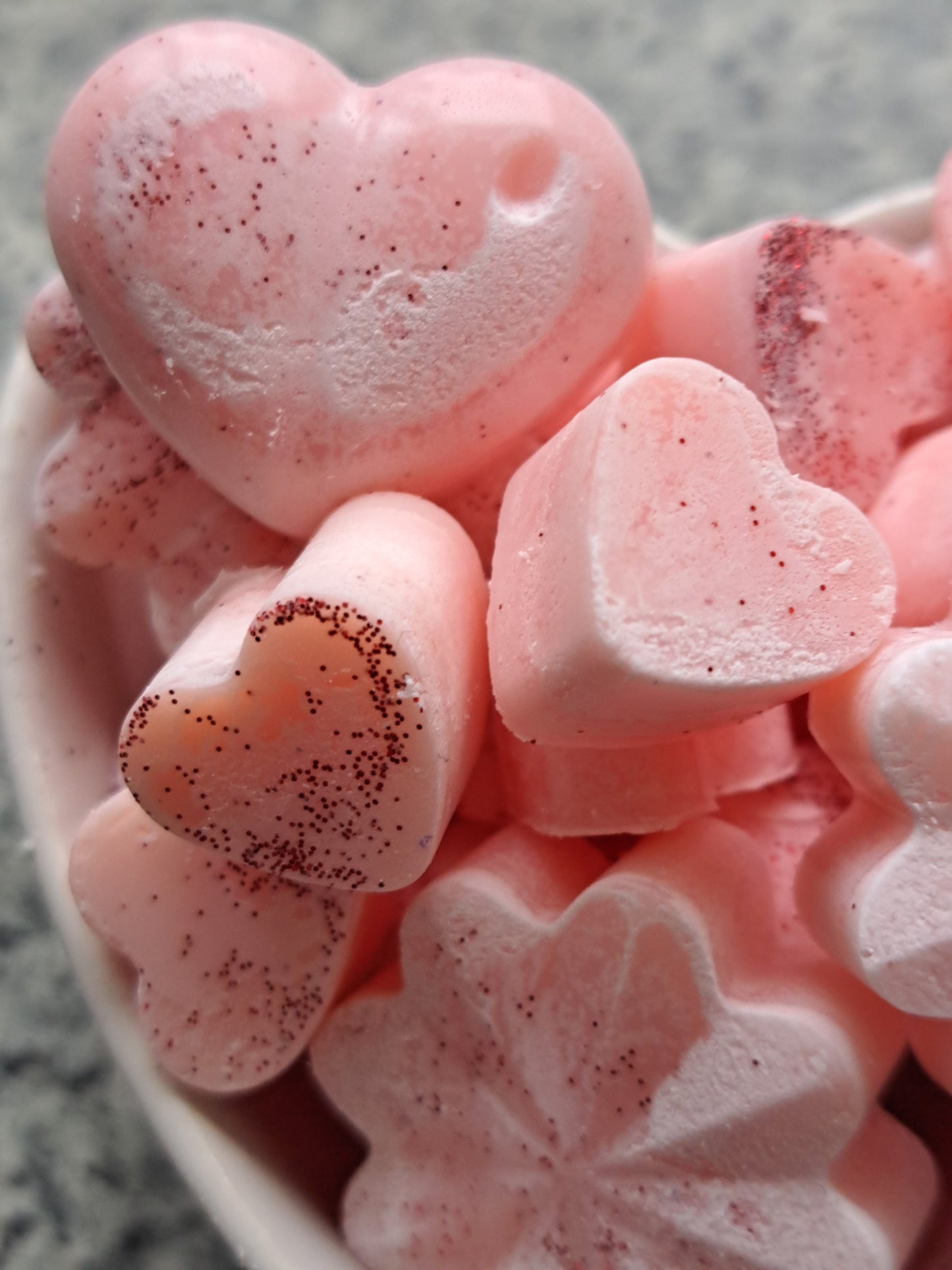 Bridgerton Inspired Buckingham Bramble X50gs of various size hearts and flowers 💐