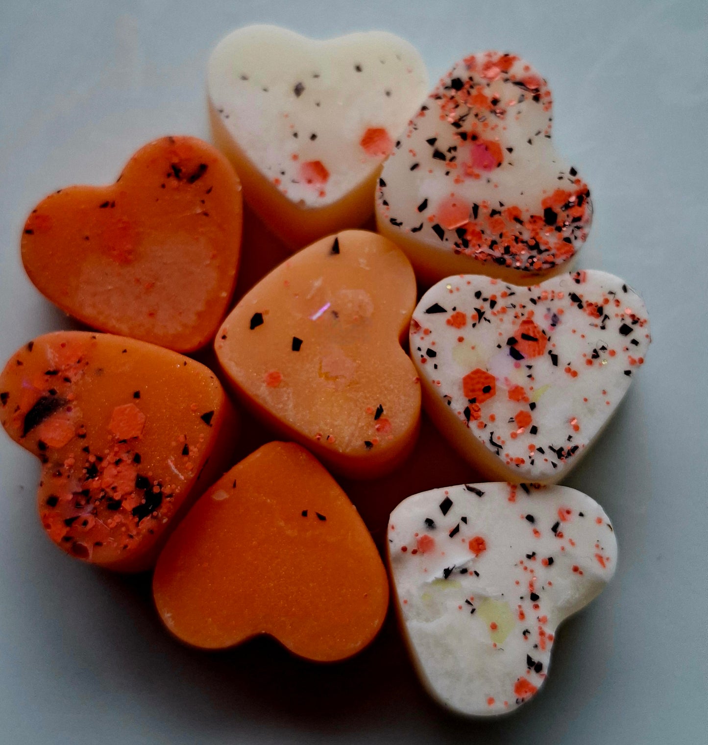 Pumpkin Cream Crumble X30 small hearts, including X5 delicate autumn leaves 🍂 and a bonus pumpkin 🎃