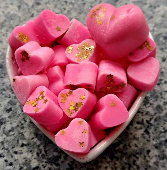 Pixie Dust X30 small hearts, including X1 medium heart.