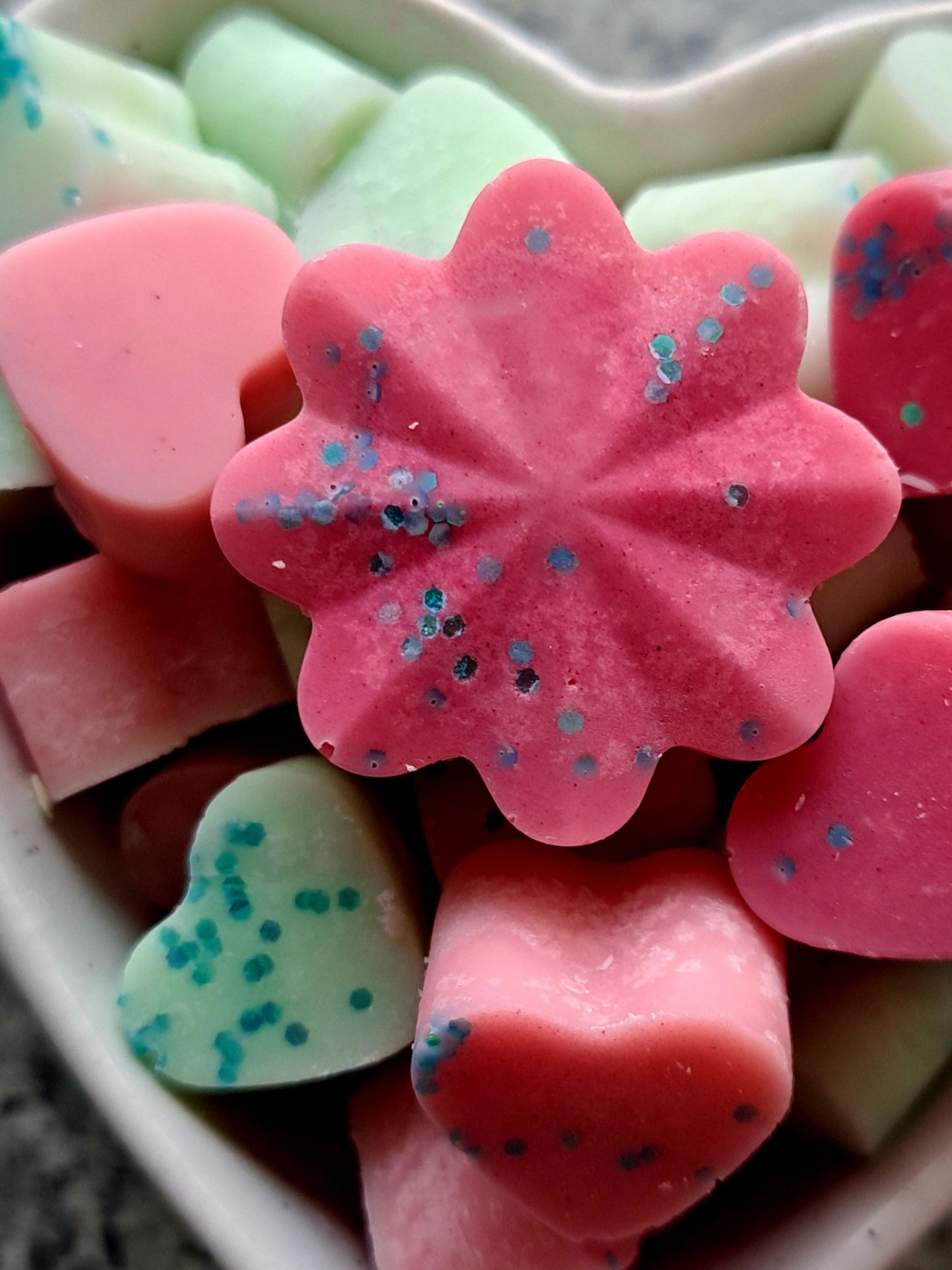 Lenny Inspired Frosted Eucalyptus and Woodland Petals X30 small hearts, including X1 medium flower 🌸