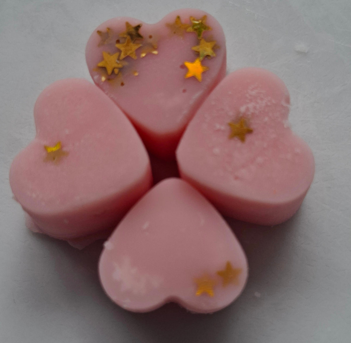 Spiced Pear and Musk X30 small hearts, including X5 delicate autumn leaves and a bonus pumpkin