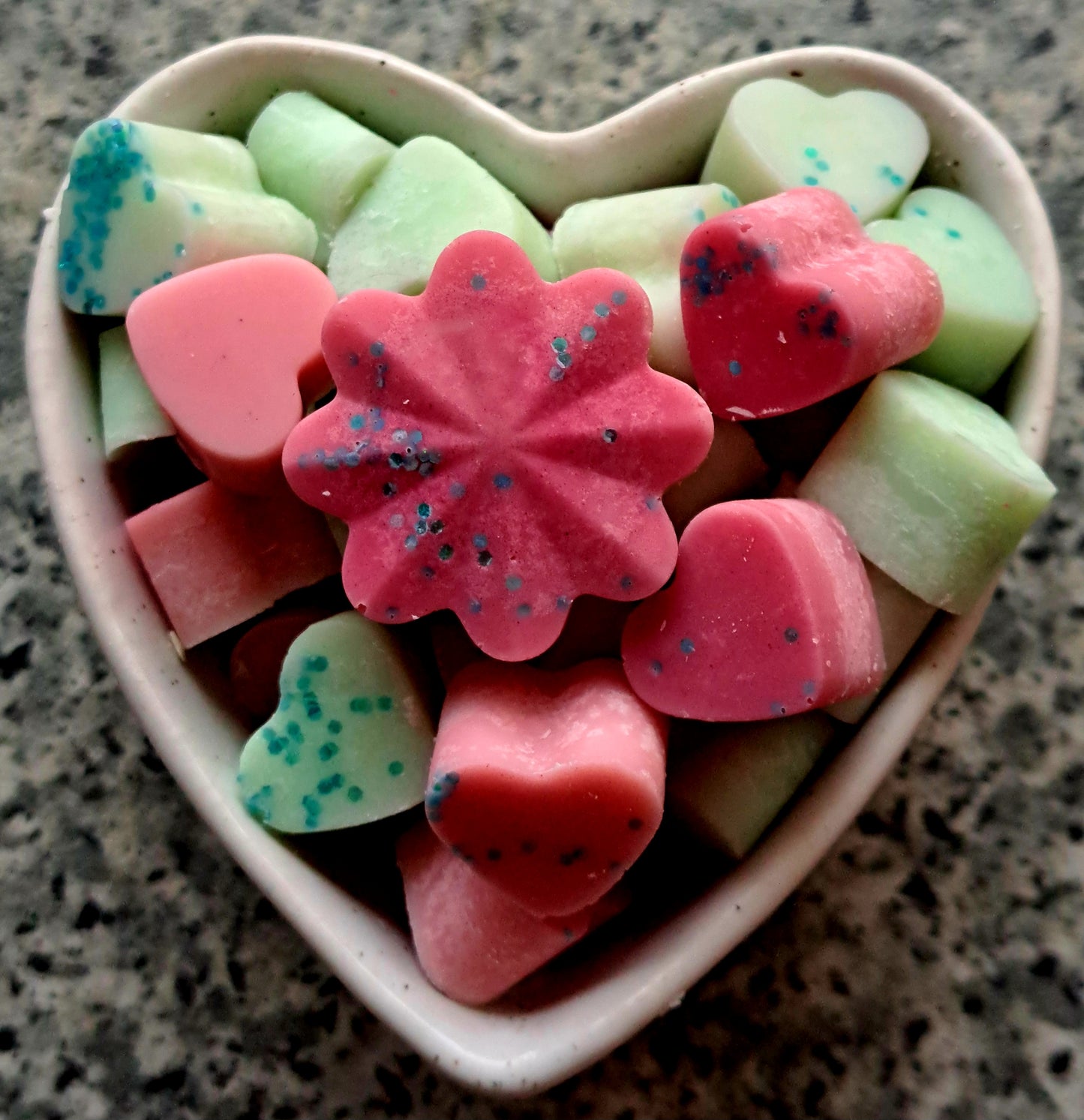 Lenny Inspired Frosted Eucalyptus and Woodland Petals X30 small hearts, including X1 medium flower 🌸