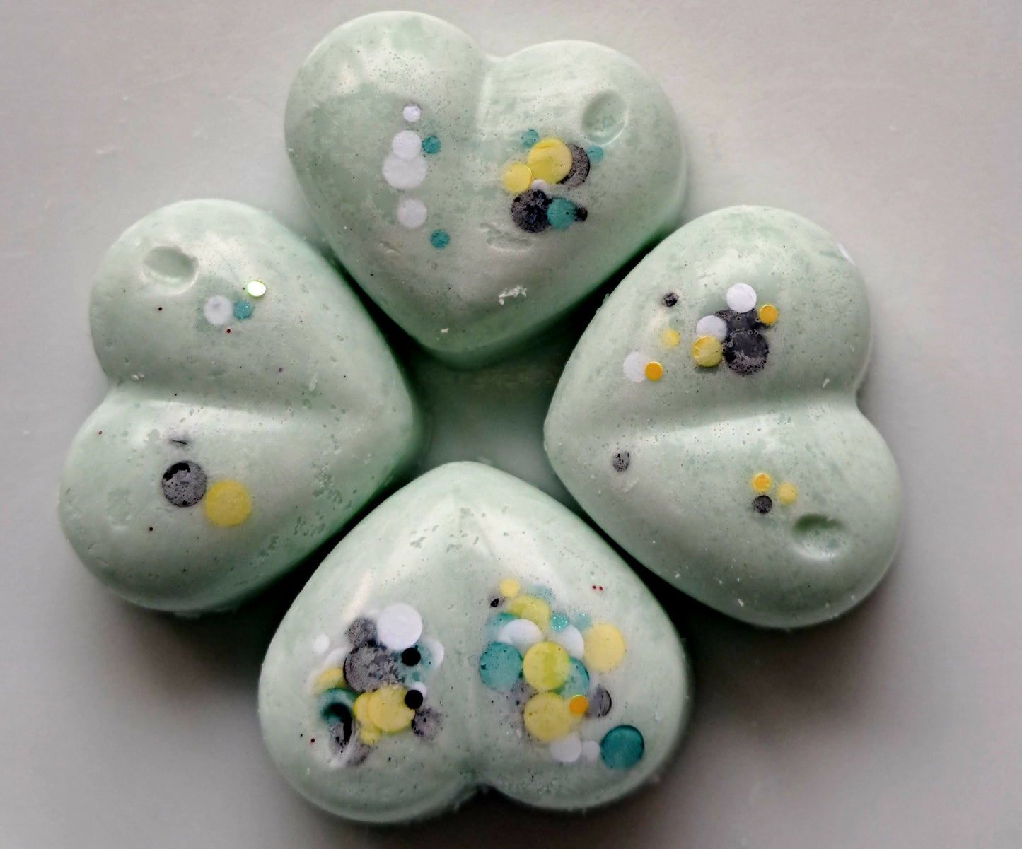Bridgerton Inspired Budding Bluebells ✨️ 50gs of various size hearts and flowers 💐