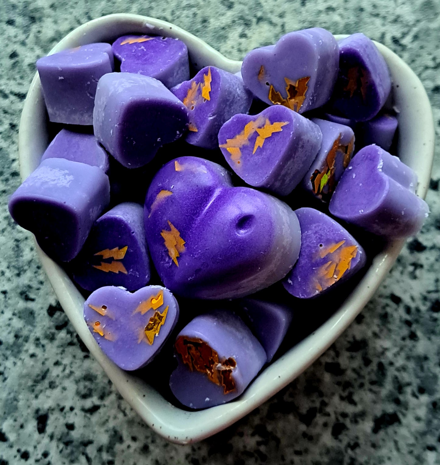 Black Cherry 🍒 X30 small hearts, including X1 medium heart