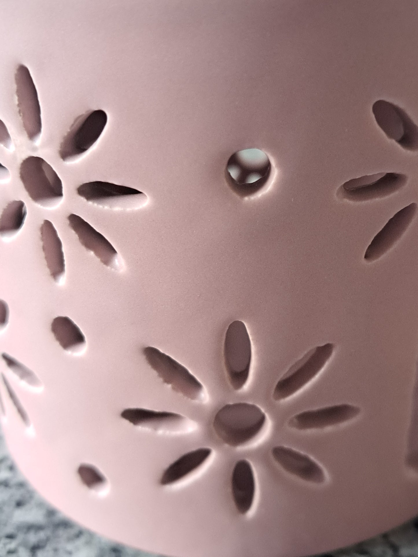 Daisy Flower Cut Out Wax Melt Burner