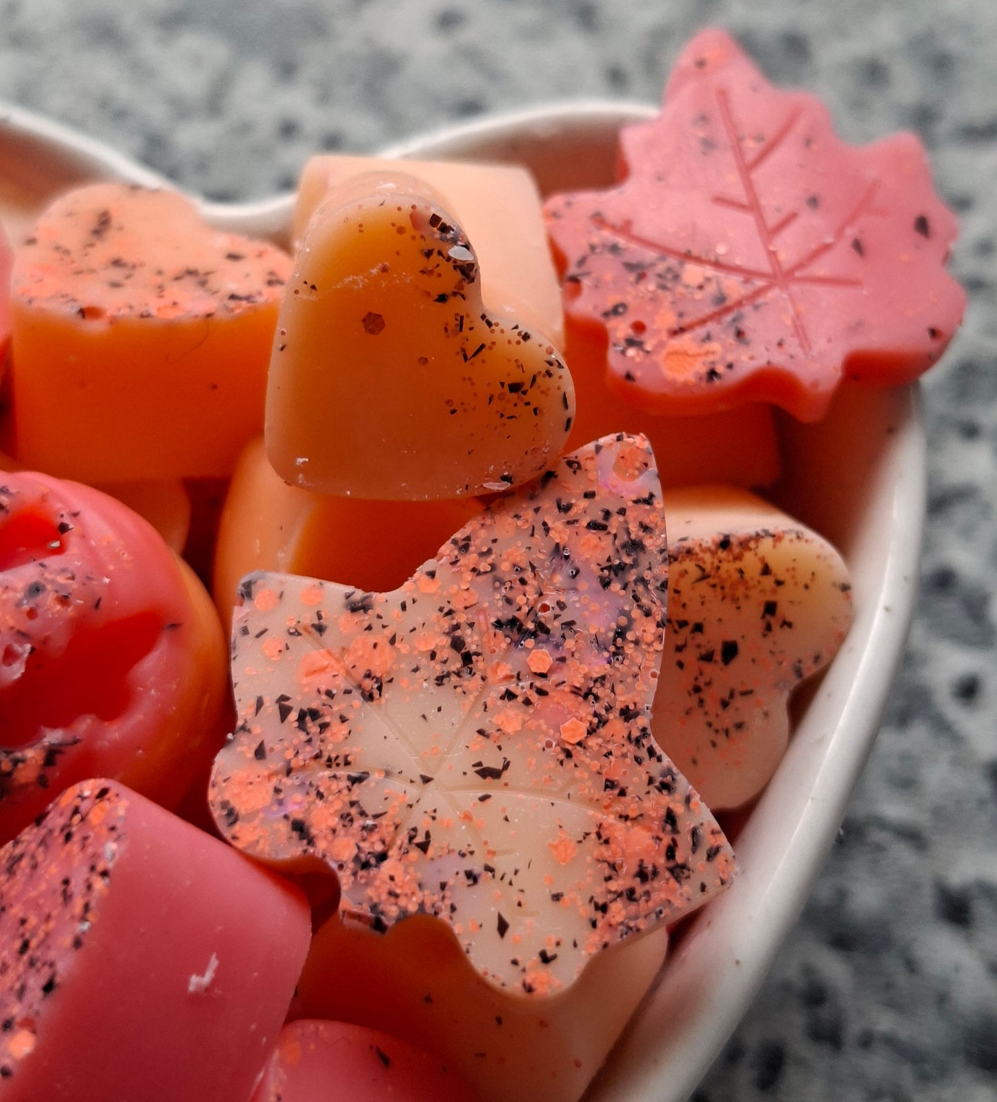 Limited Edition Smoke and Ember X30 small hearts,including X5 delicate autumn leaves 🍂 and a bonus pumpkin 🎃