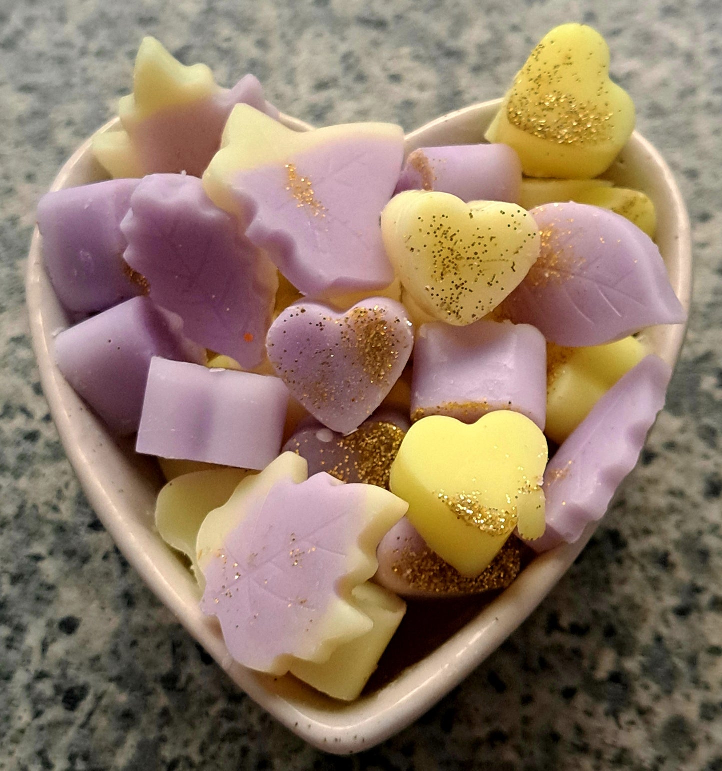 Autumn Raspberry and Amber Rose X50gs of small hearts and various autumn leaves 🍂 🍁