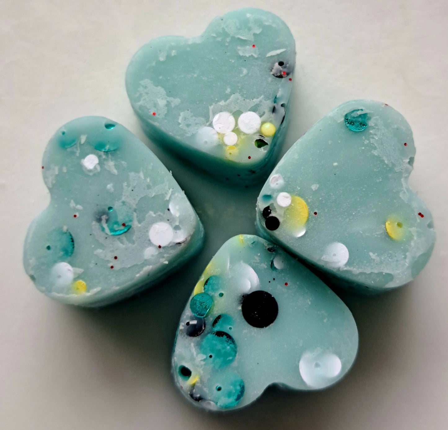 Bridgerton Inspired Budding Bluebells ✨️ 50gs of various size hearts and flowers 💐