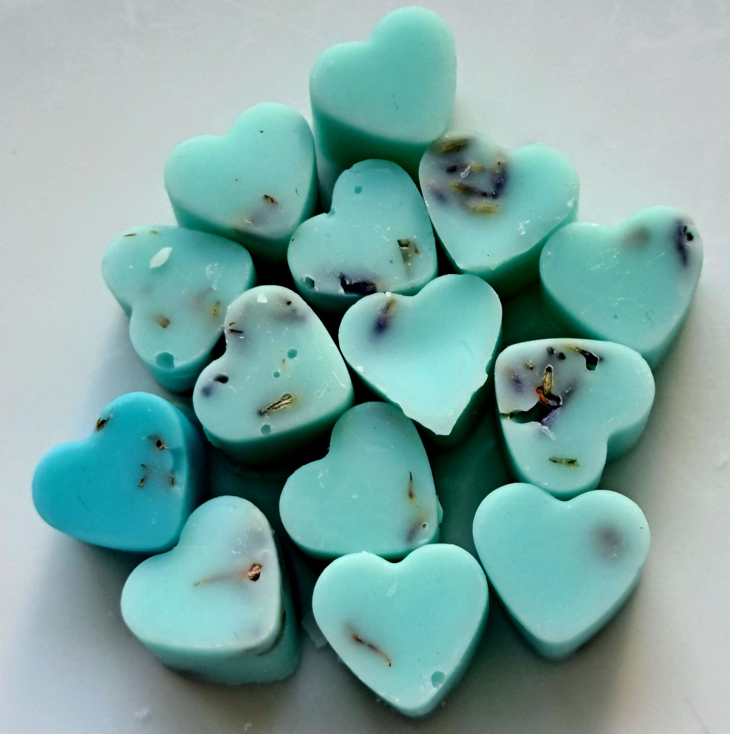 Botanical Tranquil Me Time X30 small hearts, including X1 medium heart