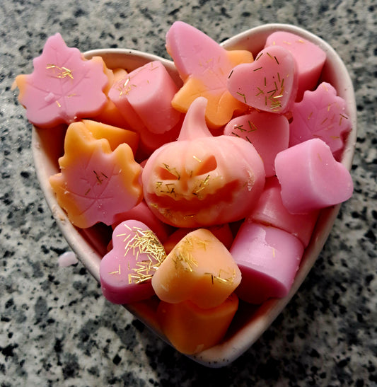 Cinnamon Musk X30 small hearts,including X5 delicate autumn leaves 🍂 and a bonus pumpkin 🎃