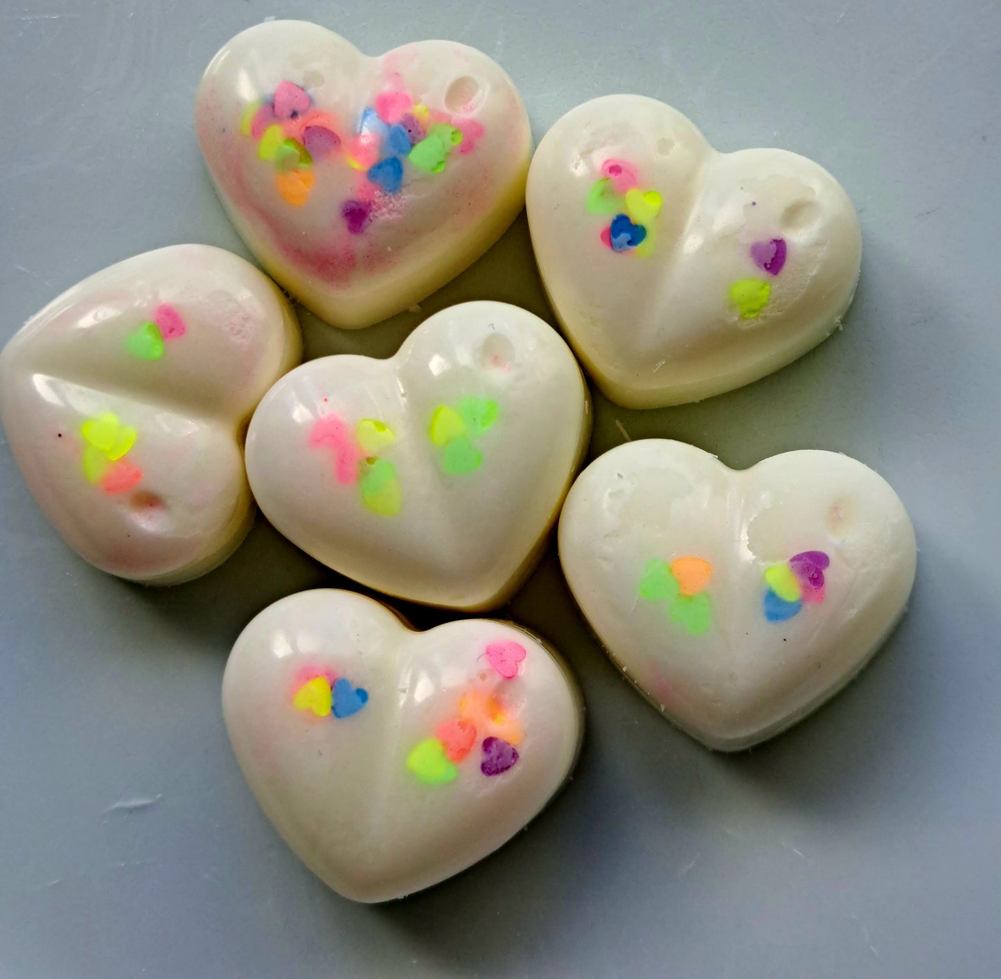 Bridgerton Inspired Practice Your Curtsey X50gs of various size hearts 💕 and flowers 💐