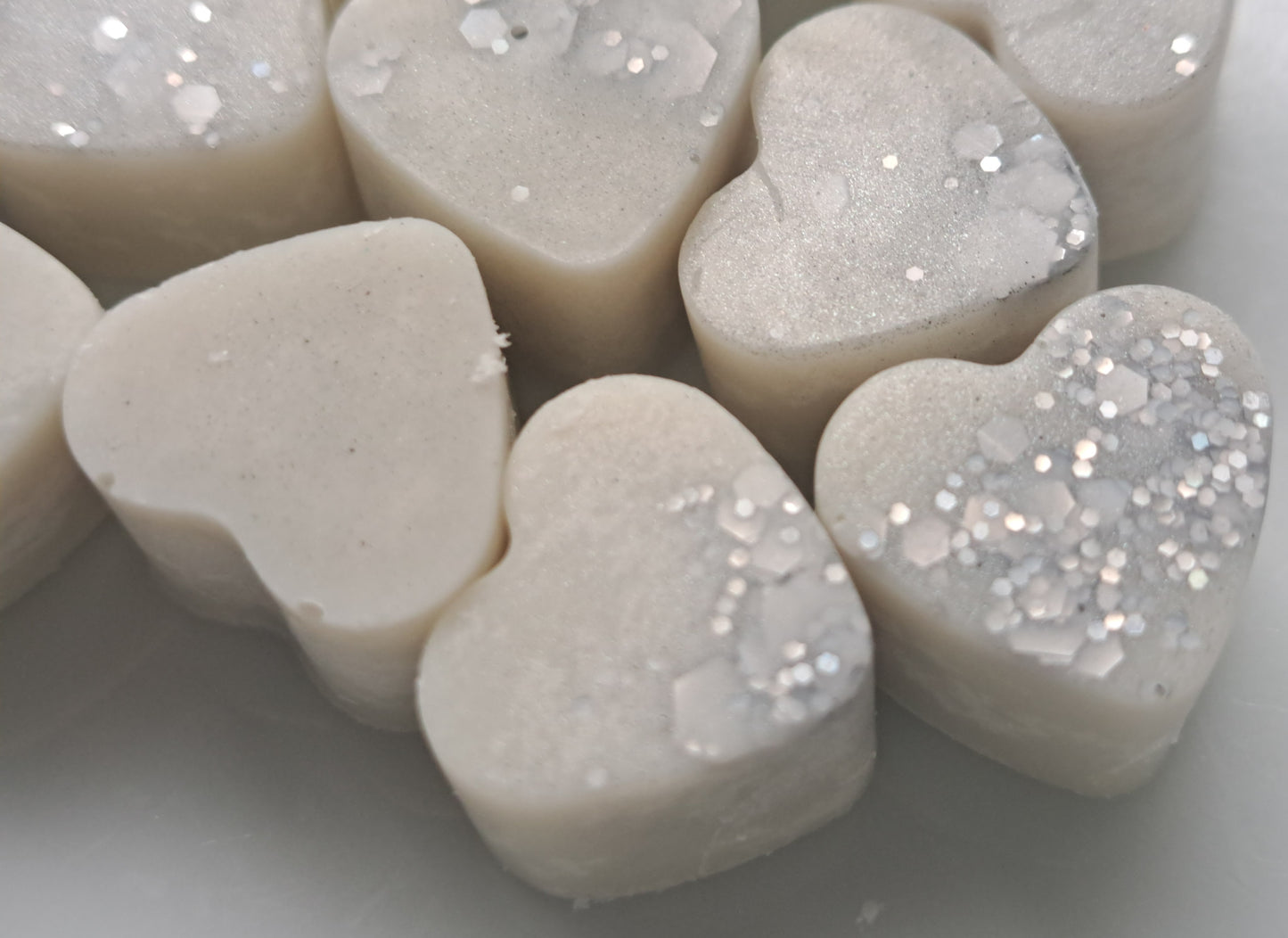Baby Powder Inspired X30 small hearts, including X1 medium heart