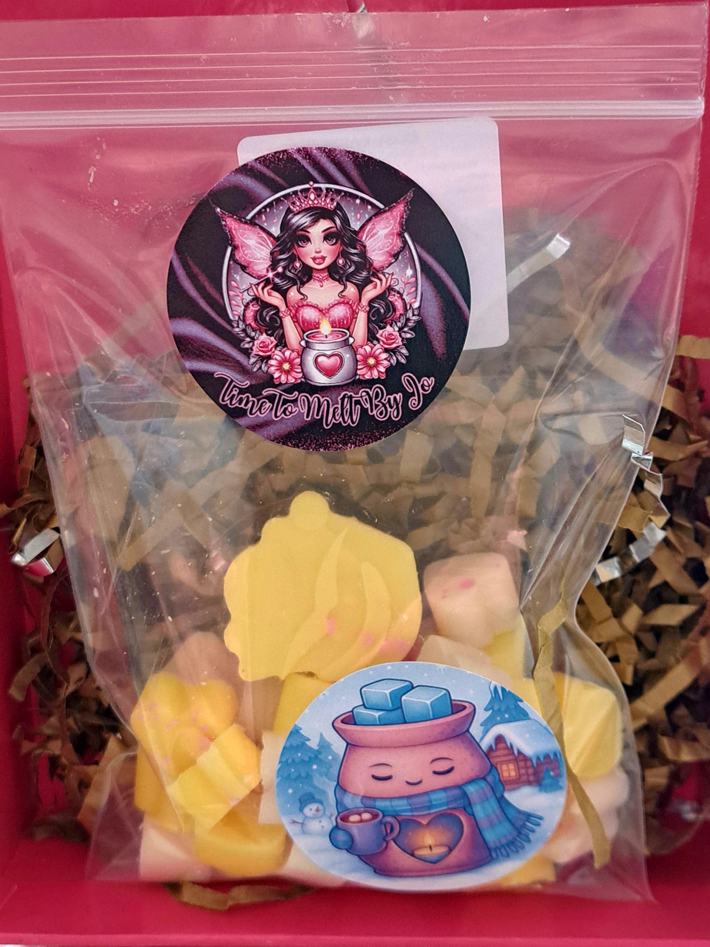 Cosy Cabin X30 small hearts, including X1 christmas bonus shape.